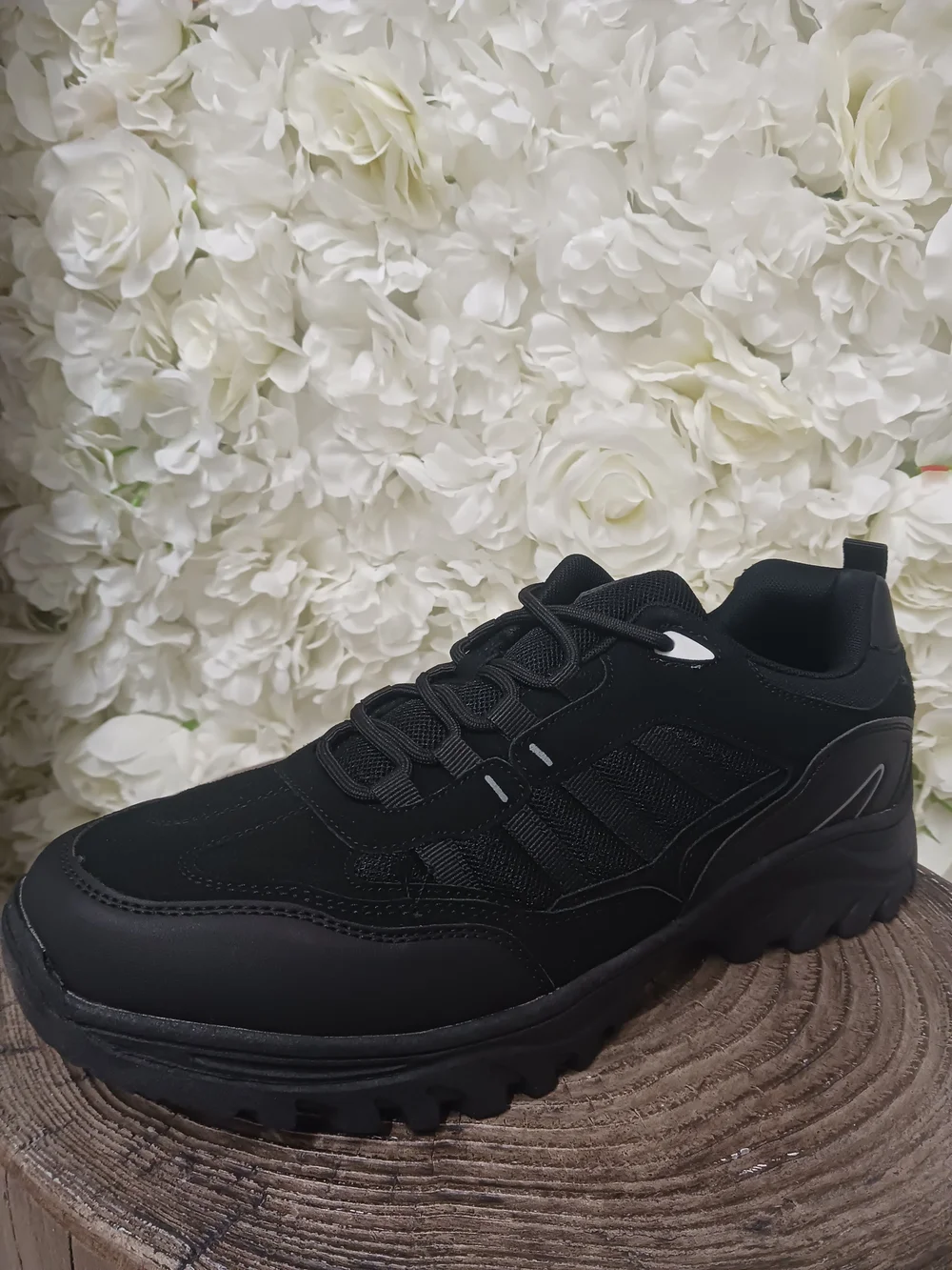 Men's Black Rugged Trail Sneaker